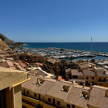 Sunrise Beachfront Apartment By The Marina Алтеа Екстер'єр фото
